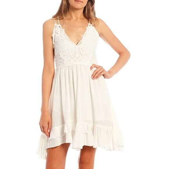 Chelsea & Violet Dresses & Skirts - NWT C&V Chealsea & Violet Boho White Strappy Lace Mini Slip Dress Women’s XS